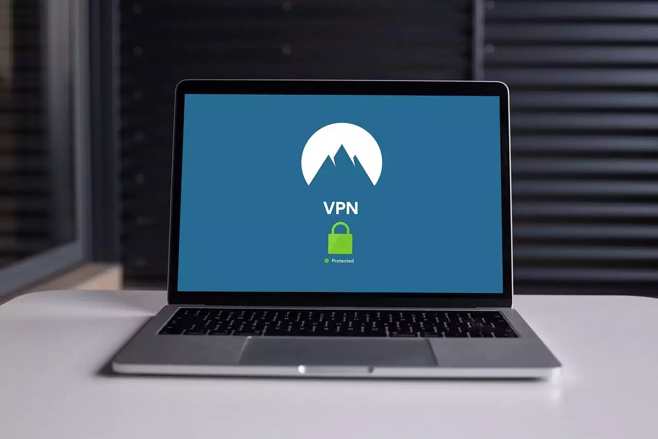 Błędy VPN pogrążą wybory w USA?